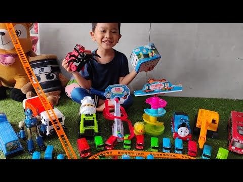 PLAY WITH NEW TOYS THOMAS AND FRIENDS AND TAYO THE LITTLE BUS