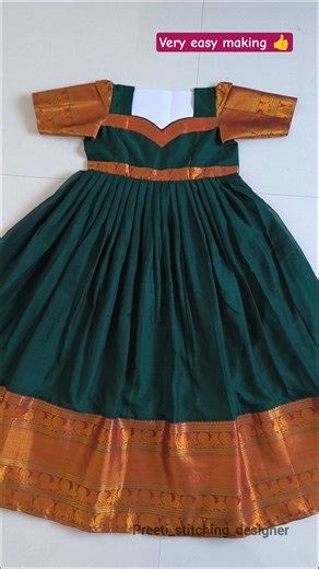 Pattu Saree से बनाएं बहुत ही सुंदर फ्रॉक सूट | DIY gown #frocksuit #diy #gown #diwalioutfit #shorts