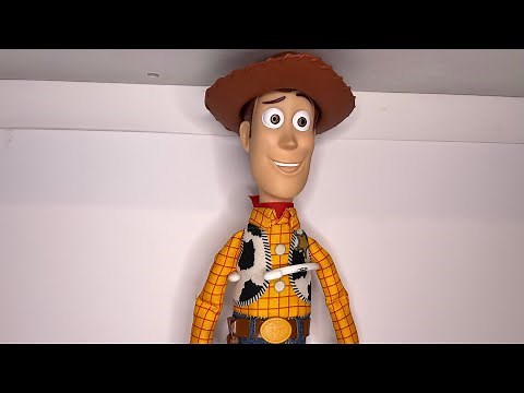 Toy Story 4 Deluxe Pull String Talking Woody Review
