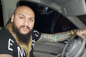 VIDEO Turul II al prezidențialelor, faza pe manele - Dani Mocanu îl susține voalat pe Georgescu