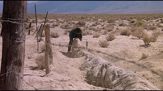 Tremors (1990) 1080p🔥