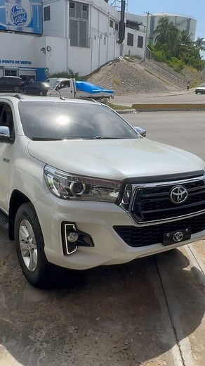 Tu Hilux 2016-2020 de hoy puede ser tu GR 2023 de mañana 🤣🤣 Kit disponible en @hillixautoparts 1-809-238-7713 / 1-809-912-7768 | Hiluxrd Toyota Hilux Republica Dominicana