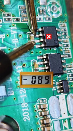 Smd Capacitor Testing With Digital Multimeter #shorts #multimeter #electrical #tips #guide #hacks