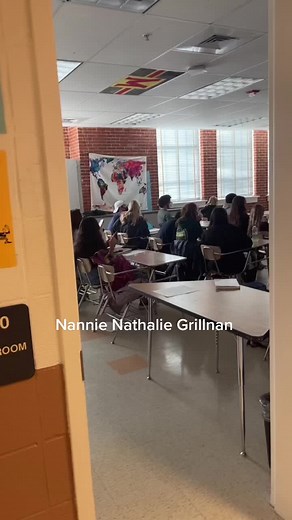 Girl Peeing in Class - Embarrassing Moment Caught on Camera