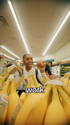 🇪🇷 on Instagram: "I’m back inna grocery store so yk what that mean lol …."