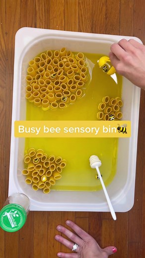 Busy bee sensory bin! #kidsactivities #teacher #homeschool #momsoftiktok #fyp #sensoryactivities #sensorybin #kidslearning