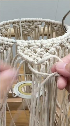 DIY Macrame Table Lamp Shade | Easy Design Perfect For BOHO Interiors #crochet #macramechristmastree