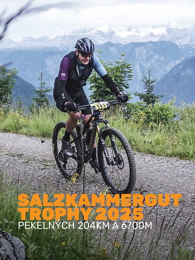 Extrémní MTB závod Salzkammergut Trophy v Alpách
