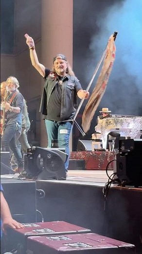Lynyrd Skynryd “Gimme Three Steps” live @ Ruoff Music Center Noblesville IN August 2026 ‪@joeEbravo‬
