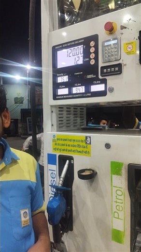 fuel ⛽pump par huaa gapla #viral#trending#shot#videos