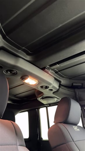 Ali Mansour on Instagram: "Low budget hard top paint job for my Jeep Wrangler JK. #jeepwrangler #jk #alipitcrew #nittopitcrew"