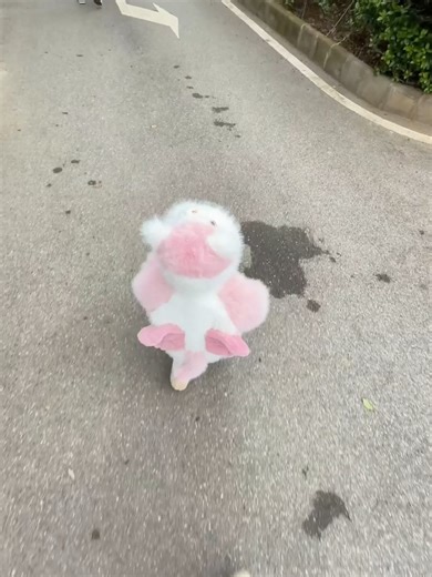 Bé học ai mà thù dai quá!