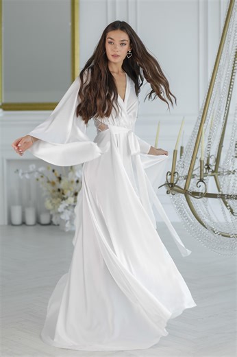 Lace Bride Robe With Train - White Wedding Day Bridal Gift & Bridesmaid Gift - Etsy