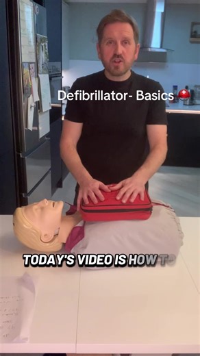 🚨 TRAINING VIDEO ONLY 🚨 This video is for education and confidence-building. It does not replace professional medical advice or emergency care. 👉 Always call 999 immediately in a suspected cardiac arrest. This video is here to give you confidence to use an AED (Automated External Defibrillator) ❤️‍🩹 You don’t need to know the ins and outs. If you can: • Call 999 • Start good-quality CPR • Turn the AED on • Put the pads on • Follow the voice instructions —you are already giving that person th