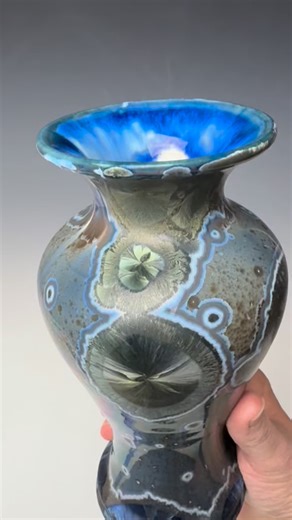 It’s easy to get lost in the depths of crystalline glazes #crystalpottery #crystallineglaze #pottery #potteryvideo #handmadeart | Lindsey Epstein Pottery