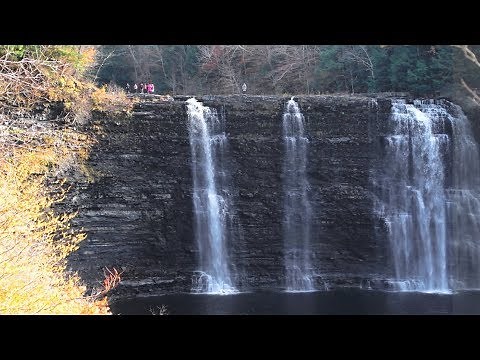 Cliff Jumping in New York // 110ft TRIPLES