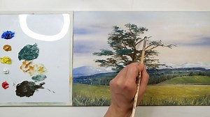 Dipingere gli alberi nei paesaggi a volte può rivelarsi un’impresa non da poco. Nel Video Tutorial la nostra docente Rosy ci mostra una tecnica semplice per realizzare degli alberi realistici nei tuoi paesaggi pittorici. | Cerchio di Giotto