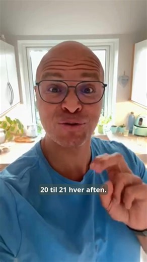 På søndag starter mit 3-dages gratis event om livstils- og velfærdssygdomme. Så har du en livstils- eller velfærdssygdom eller er du i risiko for en? Så er det nu, at du skal tilmelde dig! Ses vi? 🙋🏽‍♂️ 🗓 Søndag d. 21. september kl 20:00 - 21:00 | 🗓 Mandag d. 22. september kl 20:00 - 21:00 | 🗓 Tirsdag d. 23. september kl 20:00 - 21:00 Tilmeld dig her https://nutrimenta.simplero.com/page/671938 | Umahro • Madens og sundhedens mastermind