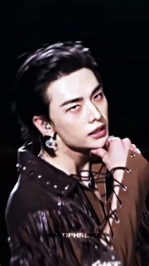 Hyunjinaholic😌🤏#hyunjin #straykids #skz #hyunjinedit #shorts #youtubeshorts