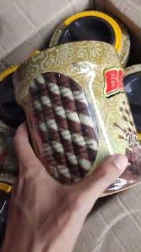 Review of Astor bmx 1 cartoon snack filled with chocolate on a red bench #astor