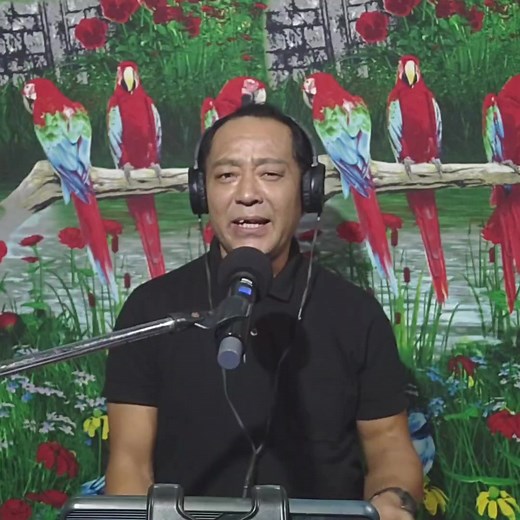 Aate Jate Hanste Gaate | Song From Movie : Maine Pyaar Kiya Super hit song Singer : S.P. Balasubrahmany Music : ##Karaokesantanumalabika All credit goes to the music Karaoke 🙏🏼 Cover By ##AJ Karaoke & Entertainment . This Song Dedicated by Dilip bhai from jembiray dura vha Tukver Darjeeling please like share ❣️🙏🏼 | Anjiv Rumdali Rai