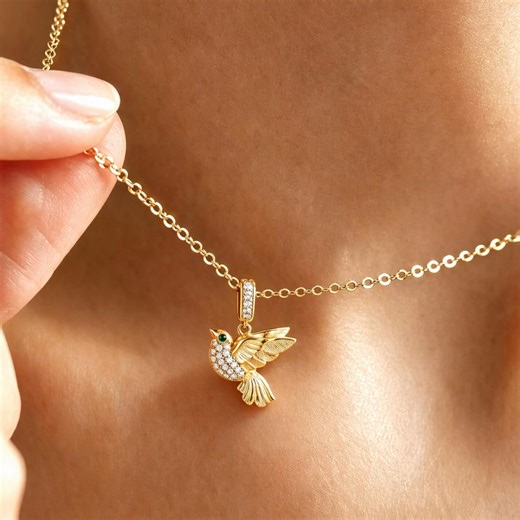 Hummingbird Necklace, Dainty Gold Bird Pendant, Sentimental Keepsake Jewelry for Bird Lovers - Etsy