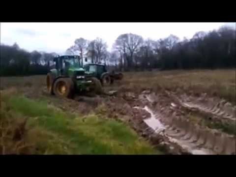 tracteur embourbé