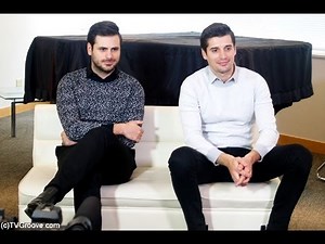 「２ＣＥＬＬＯＳ」が来日！ 新アルバムやＭＶ撮影秘話を語る 2 CELLOS Exclusive Interview in Japan on Latest Album SCORE.