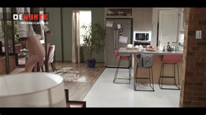 #Demente, Javiera le informará al subcomisario Leiva que Mateo se estuvo quedando en la casa de los Covarrubias, pero se complicará cuando le pregunte cómo consiguió esos antecedentes. Además, Joaquín le dirá a Teresa que asistirá a una reunión en la clínica, a una junta médica para revisar el diagnóstico de una paciente, pero ella dudará de sus palabras y lo seguirá. | Mega.tv