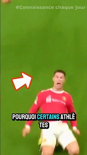 Pourquoi certains joueurs glissent parfaitement alors que d’autres tombent ?#shorts