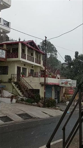 seasons 1st sbowfall #abhishespundir