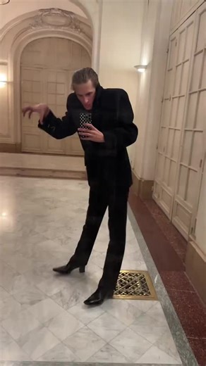 musicaltheatrehq (@musicaltheatrehq)’s videos with Overture - Andrew Lloyd Webber &