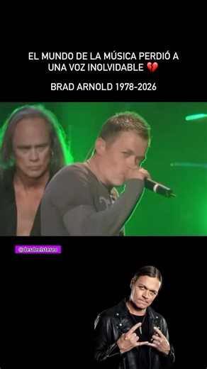 Desde el stereo | Music on Instagram: "Brad Arnold, vocalista y miembro fundador de 3 Doors Down, ha muerto este sábado a los 47 años tras una batalla contra el cáncer. Según un comunicado, Arnold falleció en paz, rodeado de sus seres queridos, mientras dormía. Fue en mayo de 2025, cuando el artista reveló en redes sociales que le habían diagnosticado un carcinoma renal de células claras en etapa 4, un tipo de cáncer de riñón. El cáncer ya le había provocado metástasis en el pulmón. «Eso no es n