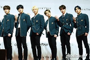 ONEUS Opens Up About Watching Fellow "Produce 101 Season 2" Contestants Debut First, VERIVERY's Debut, And More | Soompi