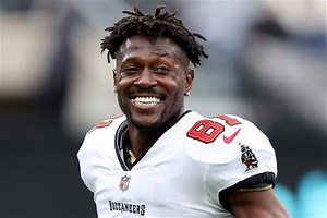 Antonio Brown: Does have cte| Pool video reddit| Video reddit - sportsjone