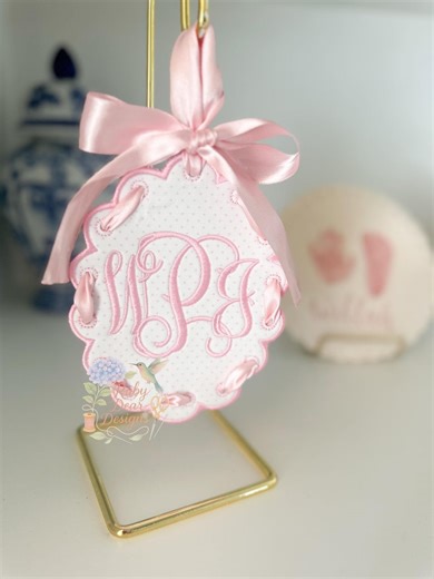 In the Hoop Scalloped Bow Ornament Ribbon Weaved Satin Outline With Bean Stitch Machine Embroidery Design - Etsy