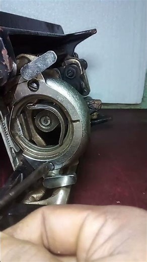 singer sewing machine carrier gard repair