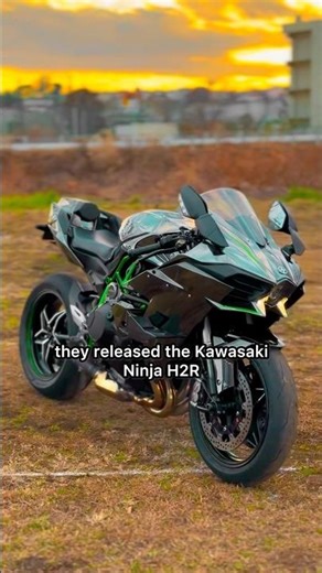 The Kawasaki H2R Breaks Every Rule !!!