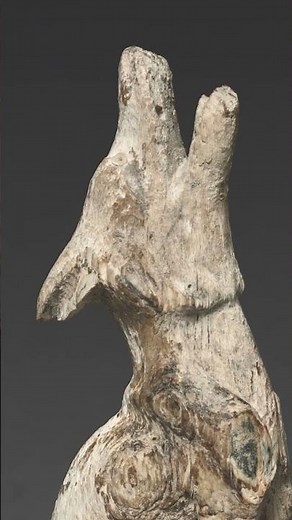 Siberian howling wolf statue, made over 2200 years ago