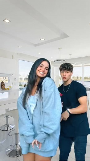 chilling with noah ! 😻🛍️ #fyp #addison #💝 #roleplay #momtok #addisonbackupz