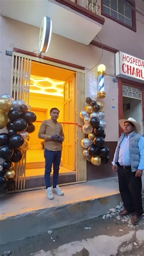 Expert Barber Techniques by Royal Barber Carranza