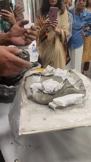 Demonstration by Mr Vivek Kumar on aesthetically designed bonsai containers . #Bonsai #cementcraft #HandsOnLearning #CreativeLearning #bonsaiworkshop | Indian Bonsai Association