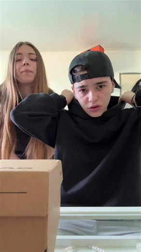 CODE PROMO : KAIS10 Il faut commander avec le code promos pour être inscrit au concours pourtoiii @Nouna🍒 @MAISON RUNNING