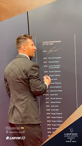 LA FIRMA DEL GOAT: Leo Messi se llevó el #Laureus23 al Mejor Atleta del año. 📹 @LaureusSport | SportsCenter ESPN