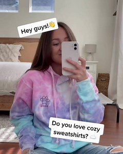 Did you know? A portion of every purchase on pawz.com goes to no-kill dog shelters for pups in need. Shop our oh-so-cute collections today! | Pawz Saves Dogs