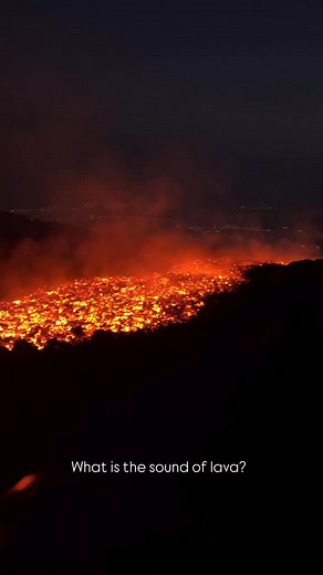 🇬🇧Listen, this is one of the many voices of the Etna volcano... Lava that doesn’t just flow, but plays, sings, and transforms the planet we live on before our eyes. 🇮🇹Ascolta, questa é una delle tante voci del vulcano Etna... Lava che non scorre e basta, ma suona, canta e trasforma davanti ai nostri occhi il pianeta su cui viviamo. #etna #sicily #italy #sicilia #catania #travel | Emilio Messina Photography