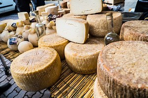 Cos’è il Casu frazigu (o Casu martzu) e perché è “quasi illegale”