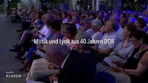 Es war ein besonderes Konzert in besonderer Atmosphäre: Das MDR-Musiksommer-Konzert mit Ragna Schirmer, Matthias Daneck und Axel Ranisch im Technikmuseum "Hugo Junkers" in Dessau Rosslau. Auf dem Programm standen Werke bekannter DDR-Autoren, verpackt in Neue Musik aus der Zeit. Wer das Konzert noch einmal erleben will, hat dazu Gelegenheit am 5. Oktober, 23.40 Uhr im MDR-Fernsehen. Den Konzertmitschnitt senden MDR KULTUR und MDR KLASSIK am 8. Oktober ab 19.30 Uhr. | MDR KLASSIK