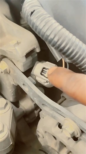 How to Clean VVT-i Oil Pressure Sensor Safely ⚠️ Engine Light Fix Guide 🔧 #ytshorts #trendingshorts