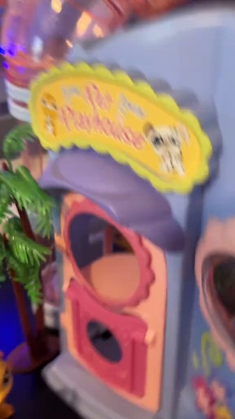 LPS Sleepover Roleplay with Barbie Dolls